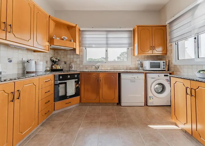 Mespila_ * Ayia Napa